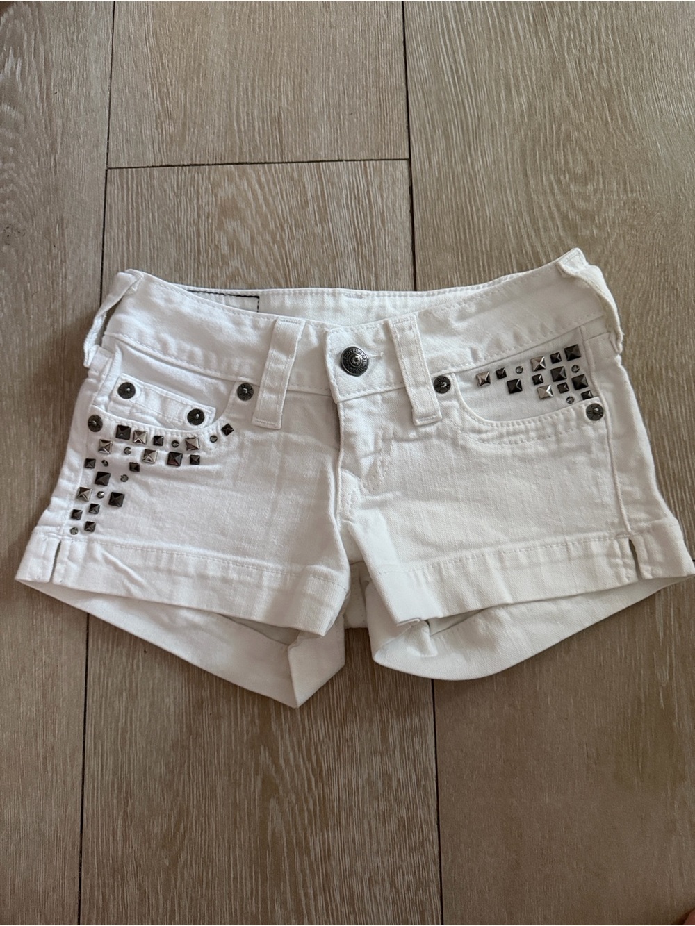 True Religion White Studded Low-Rise Denim Shorts Y2K